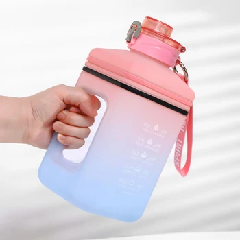 2,2-литровая бутылка для воды для занятий спортом на открытом воздухе, бутылка для питья в спортзале Большой емкости, Градиентные бутылки для молока, сока, Пластиковая кружка для воды с веревкой 1